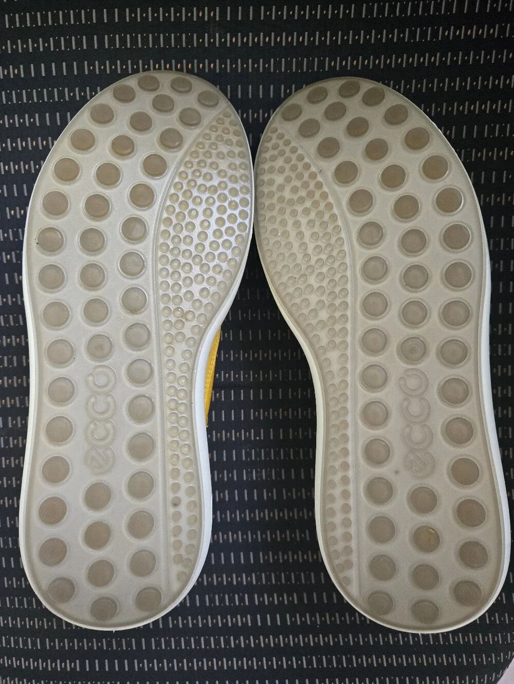 Ecco Yellow Sneakers US8